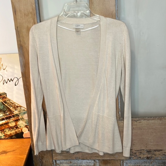 LOFT Sweaters - LOFT Cover Up Open Front Sweater Cotton Rayon Nylon Blnd Cream/Tan ➡️18.5”⬇️24”